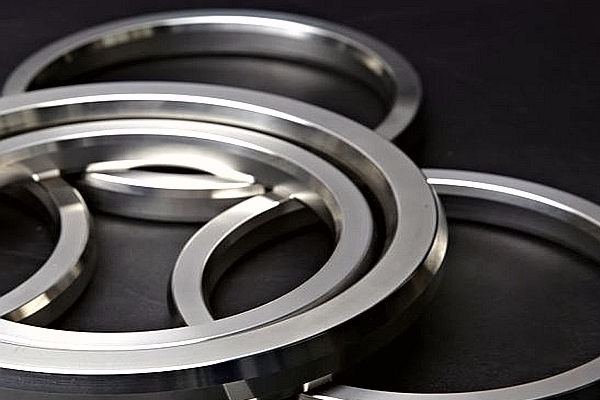 Octagonal Ring